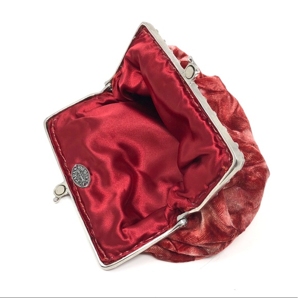 CLARA KASAVINA velvet, Swarovski Crystals clutch - Picture 8 of 9